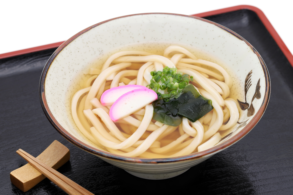 Kake udon with toppings